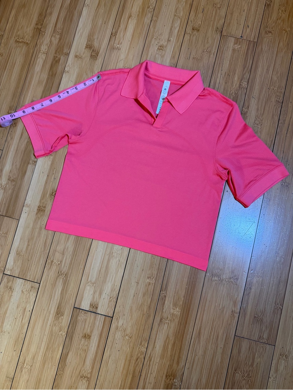 NWOT Lululemon Swiftly Tech Relaxed-Fit Polo
Shirt In Lip Gloss Size 4 - Picture 11 of 13